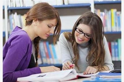 深圳壹佰業(yè) 聚焦文化教育、心理咨詢與兒童智力產(chǎn)品開發(fā)的一站式服務(wù)商